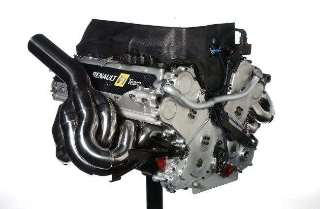 2005 RenaultF1 R25 Launch RS25 Engine Studio Shots The RS25 V10 engine. Photo: RenaultF1 ref: Digital Image Only